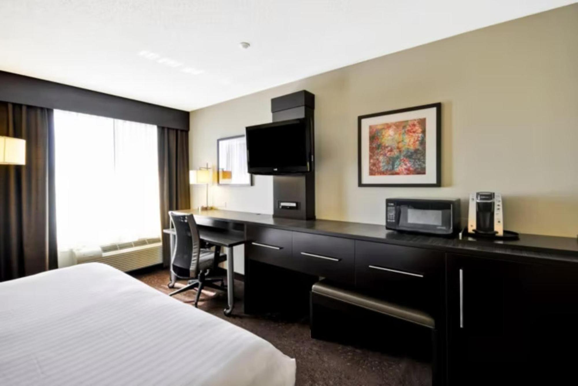 Holiday Inn Express Romulus / Detroit Airport By Ihg Exterior foto
