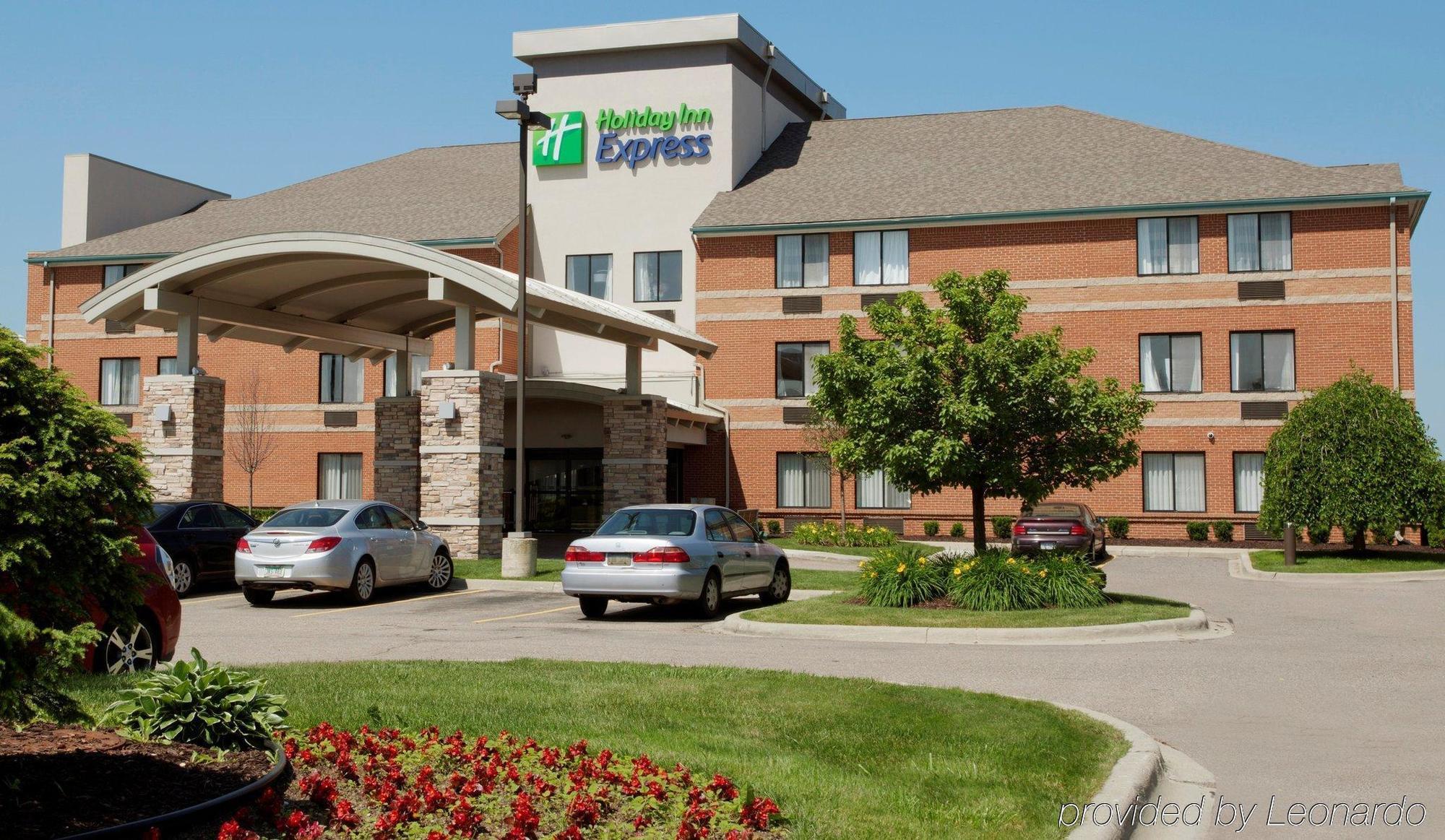 Holiday Inn Express Romulus / Detroit Airport By Ihg Exterior foto