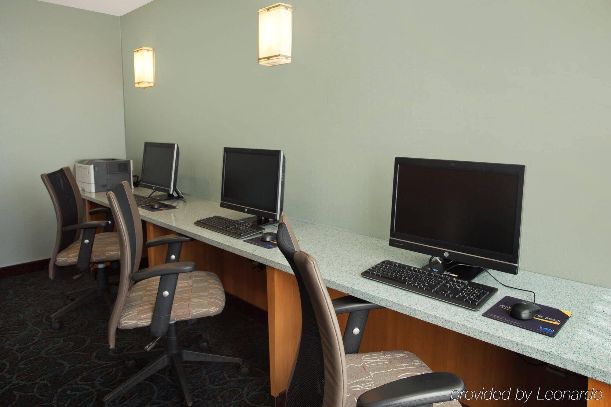 Holiday Inn Express Romulus / Detroit Airport By Ihg Exterior foto